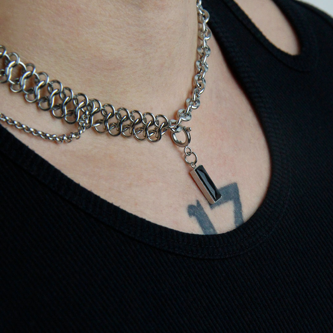 REFLECT NECKLACE
