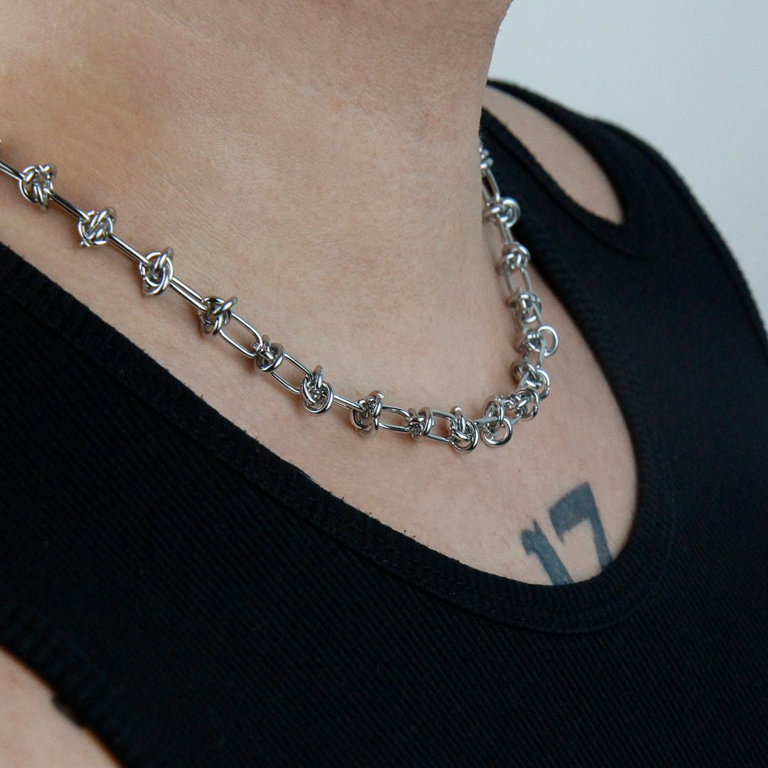 WIRE WEAVE NECKLACE