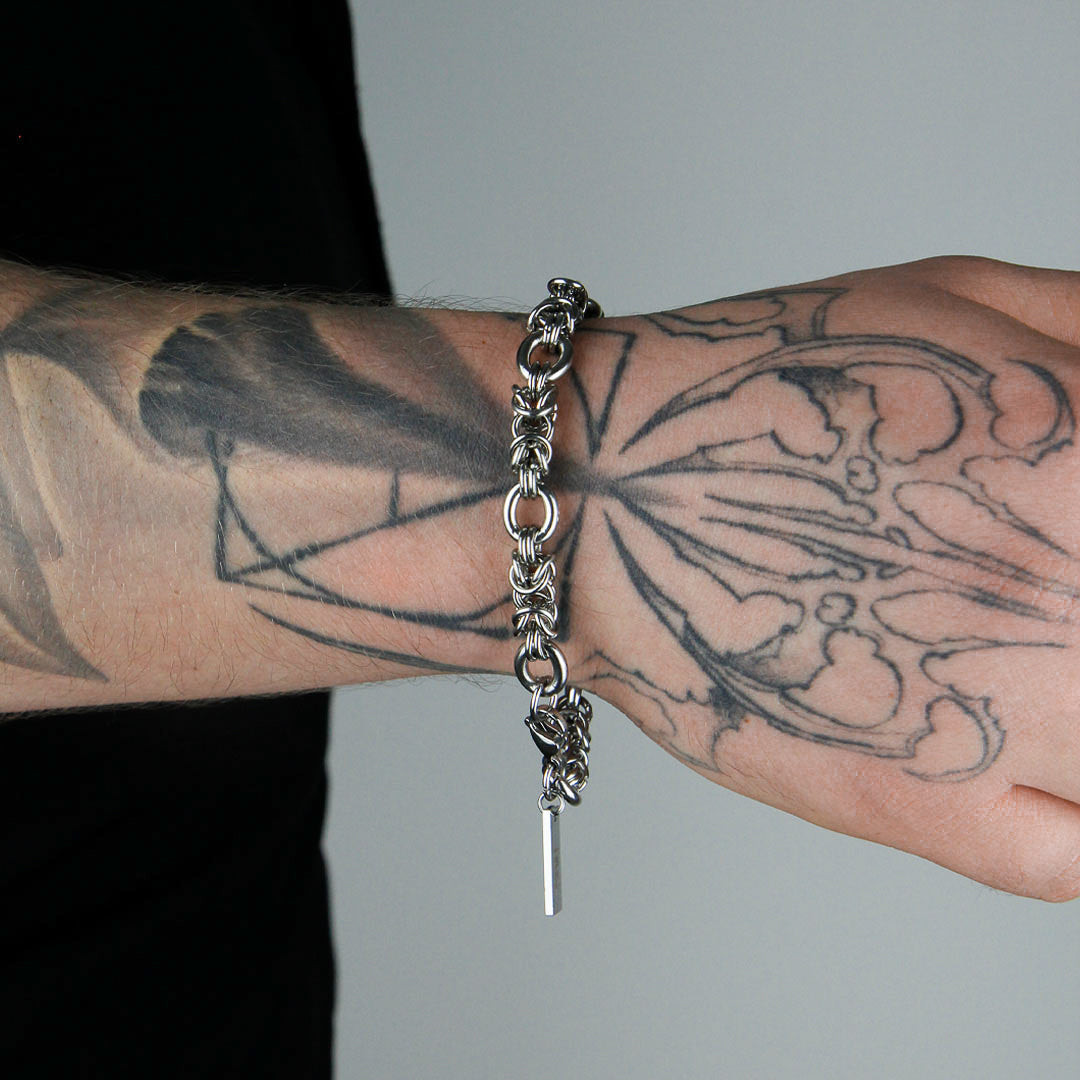 GRAVITY BRACELET