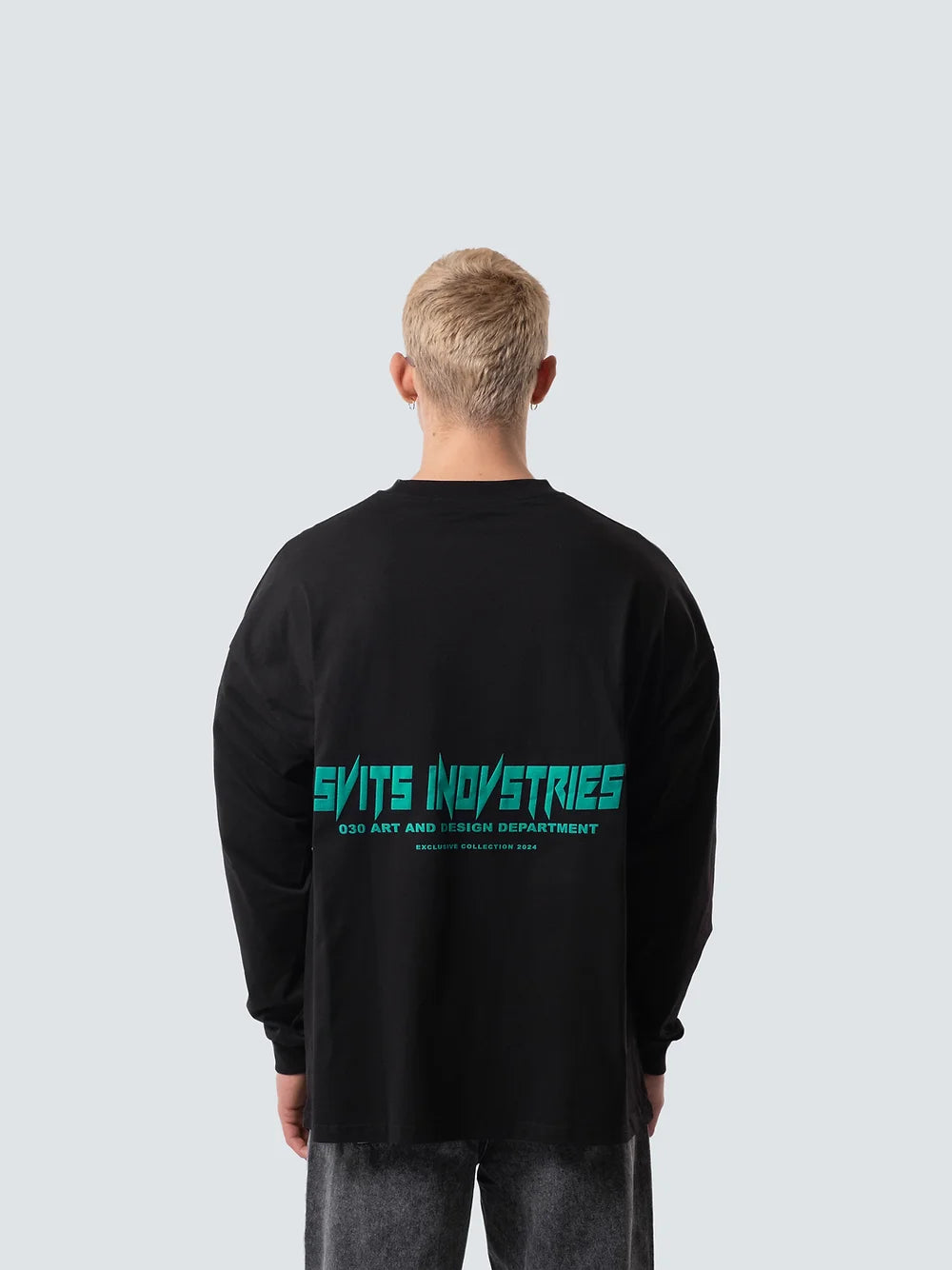 SPACE LONGSLEEVE BLACK