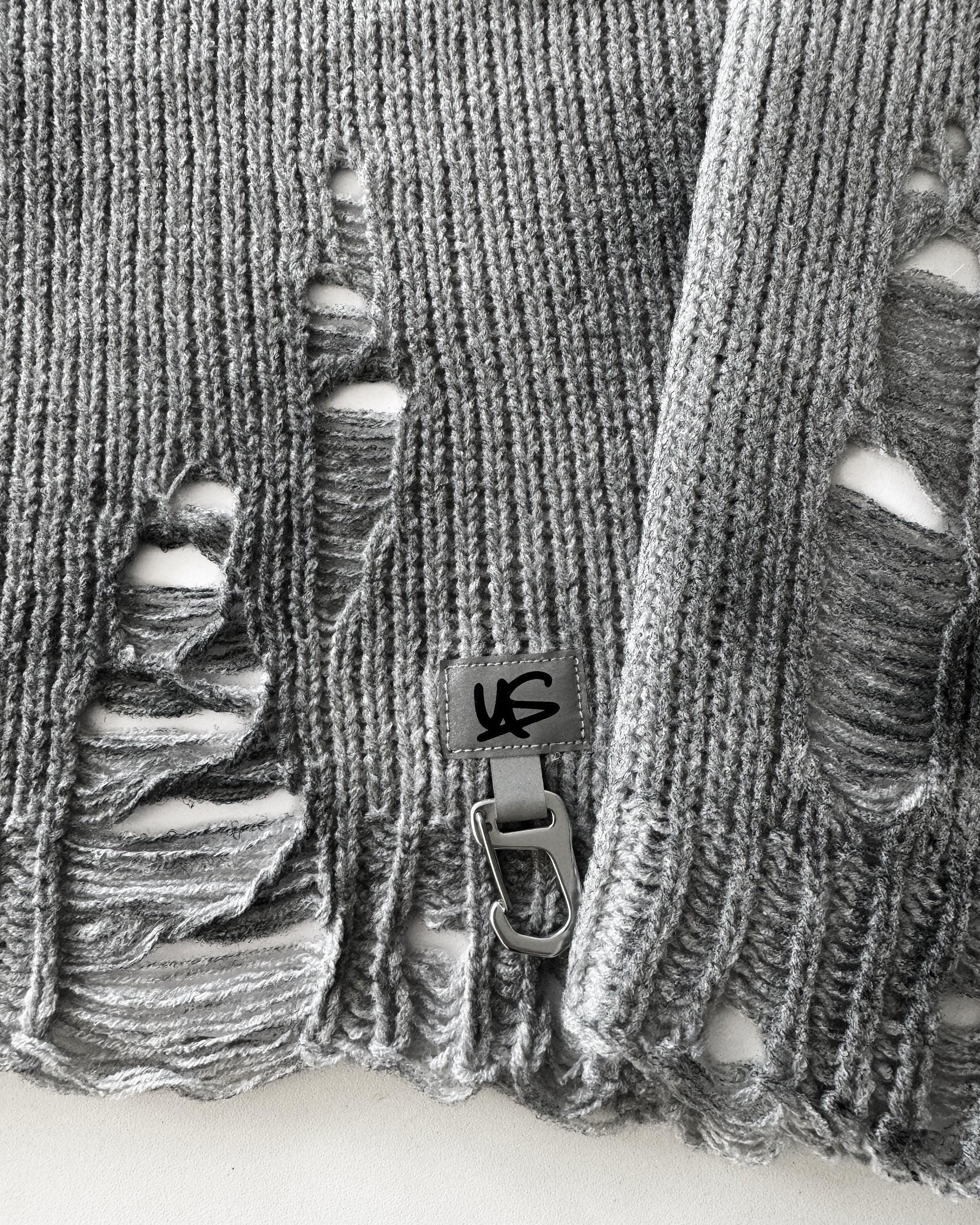 STATEMENT Distressed Knit Sweater Sprayed Grey