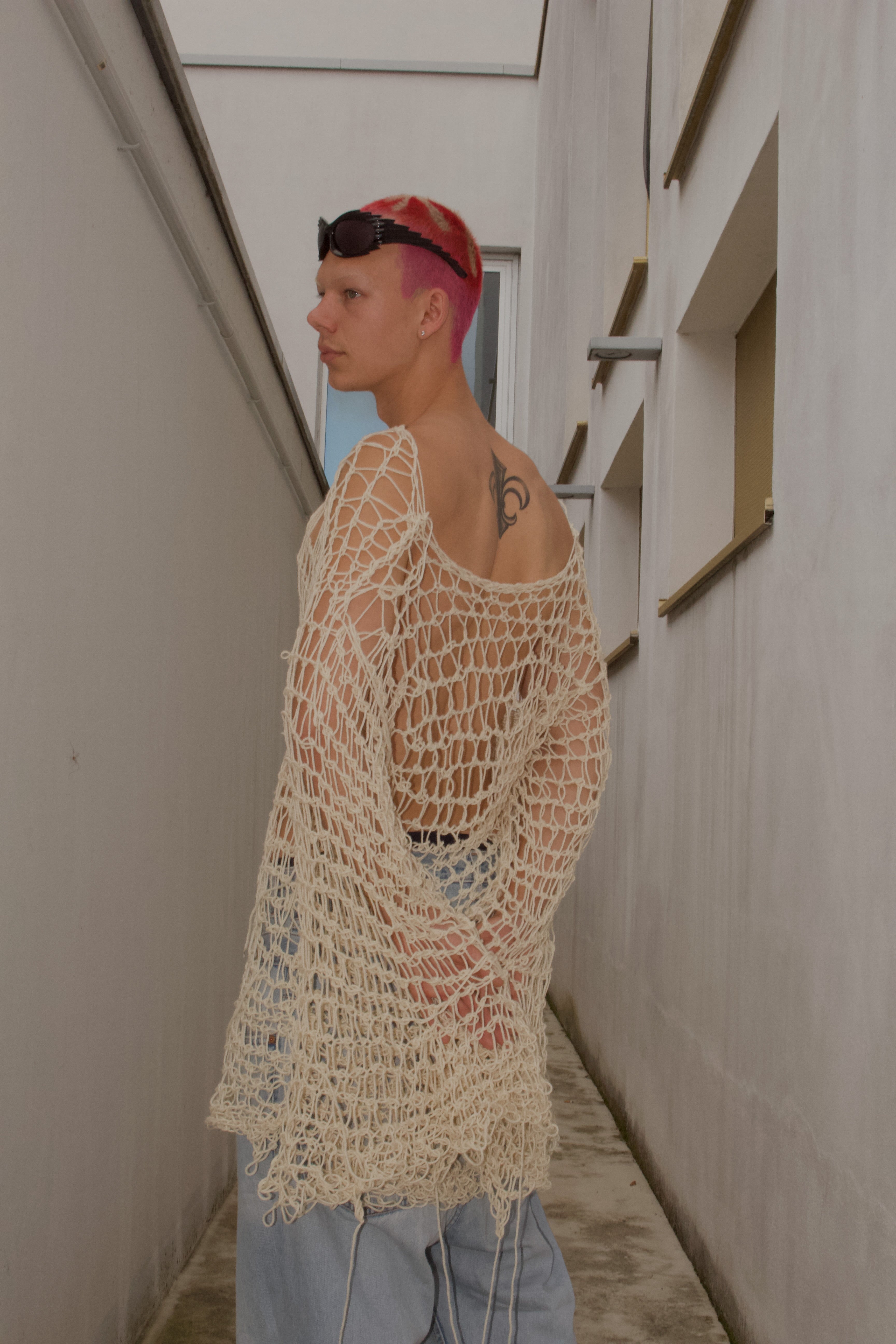 OVERSIZED CROCHET LONGSLEEVE